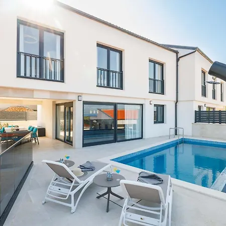Sunset I With Private Pool And Beautiful Sea View فيلة فربنيك