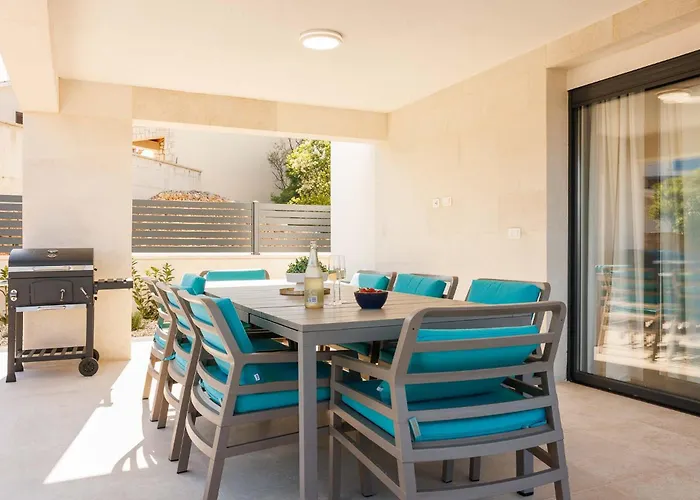 Sunset I With Private Pool And Beautiful Sea View * Vrbnik (Primorje-Gorski Kotar)