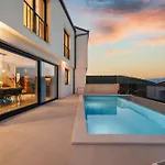 Sunset I With Private Pool And Beautiful Sea View Villa Vrbnik (Primorje-Gorski Kotar)